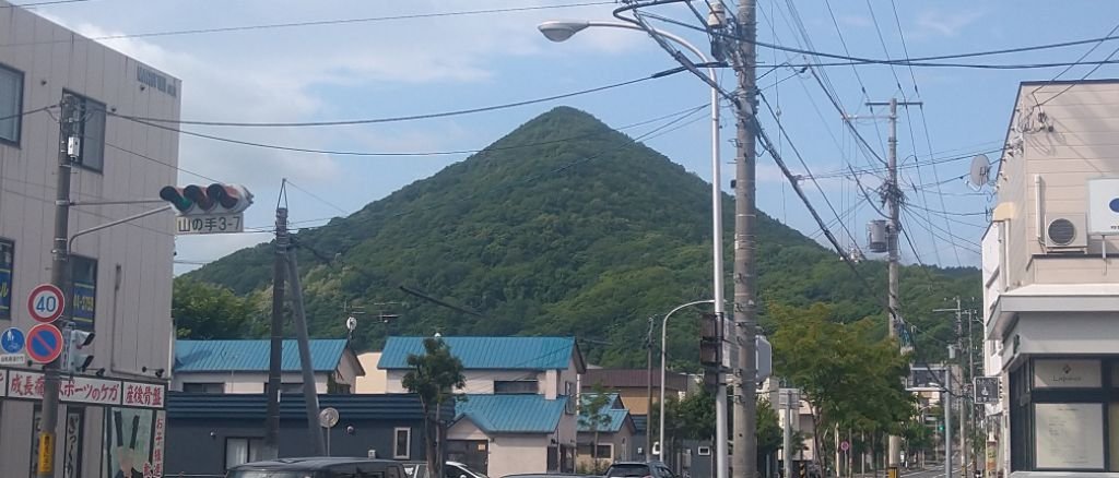 三角山