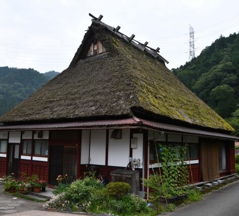 茅葺屋根
