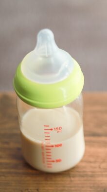 哺乳瓶