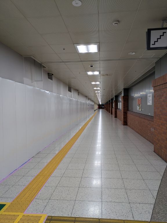 北一条さっぽろ歴史写真館の地下道