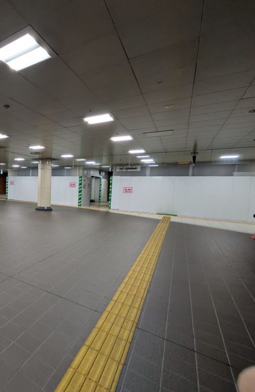 北一条さっぽろ歴史写真館の地下道