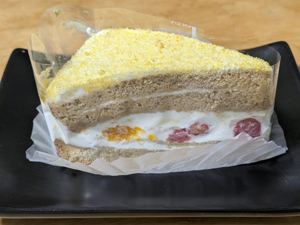 アマンドールのケーキ