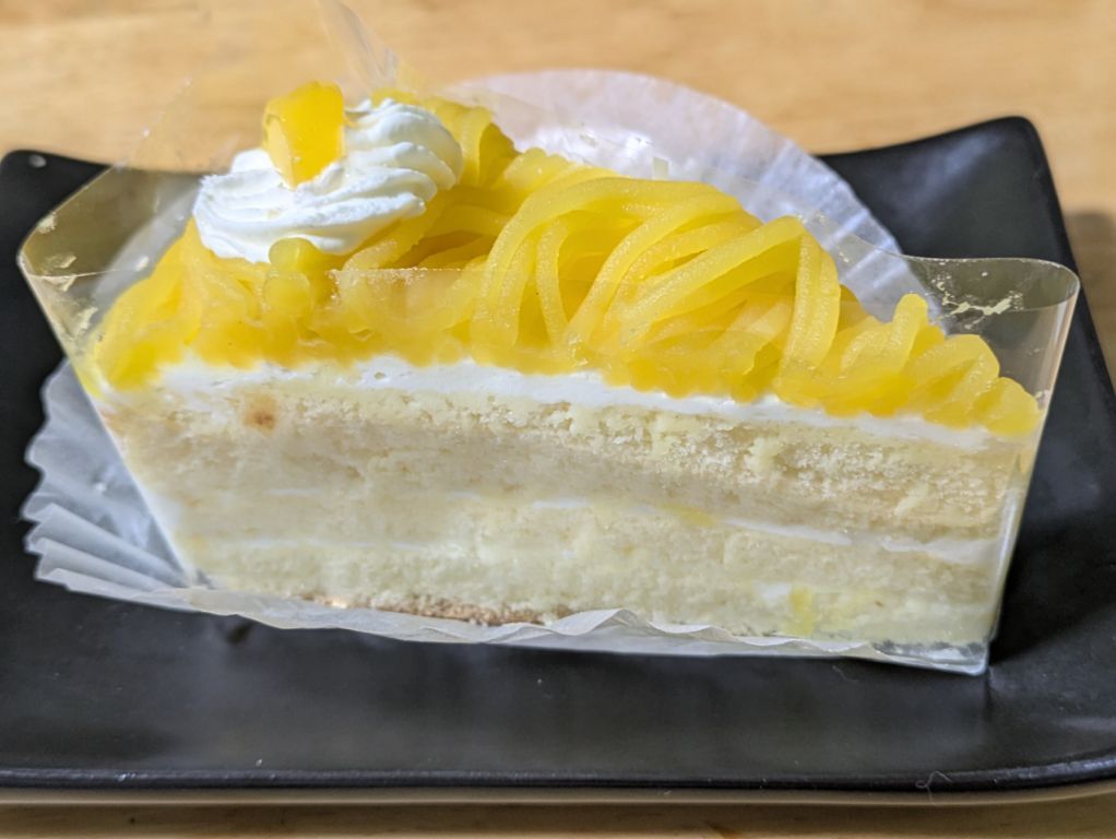 アマンドールのケーキ