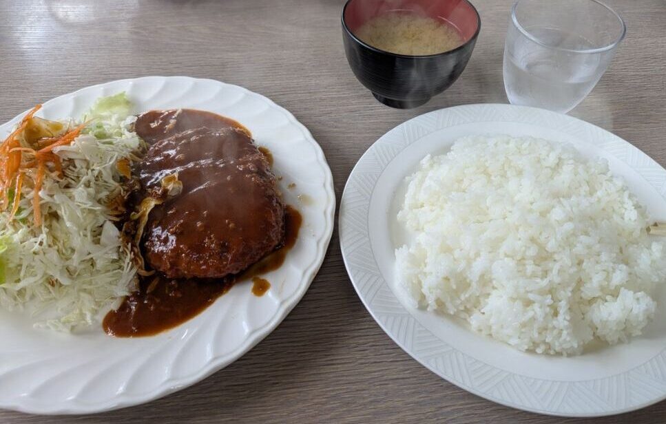 チキンハウス515　ハンバーグカツ