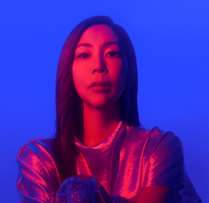 露崎春女